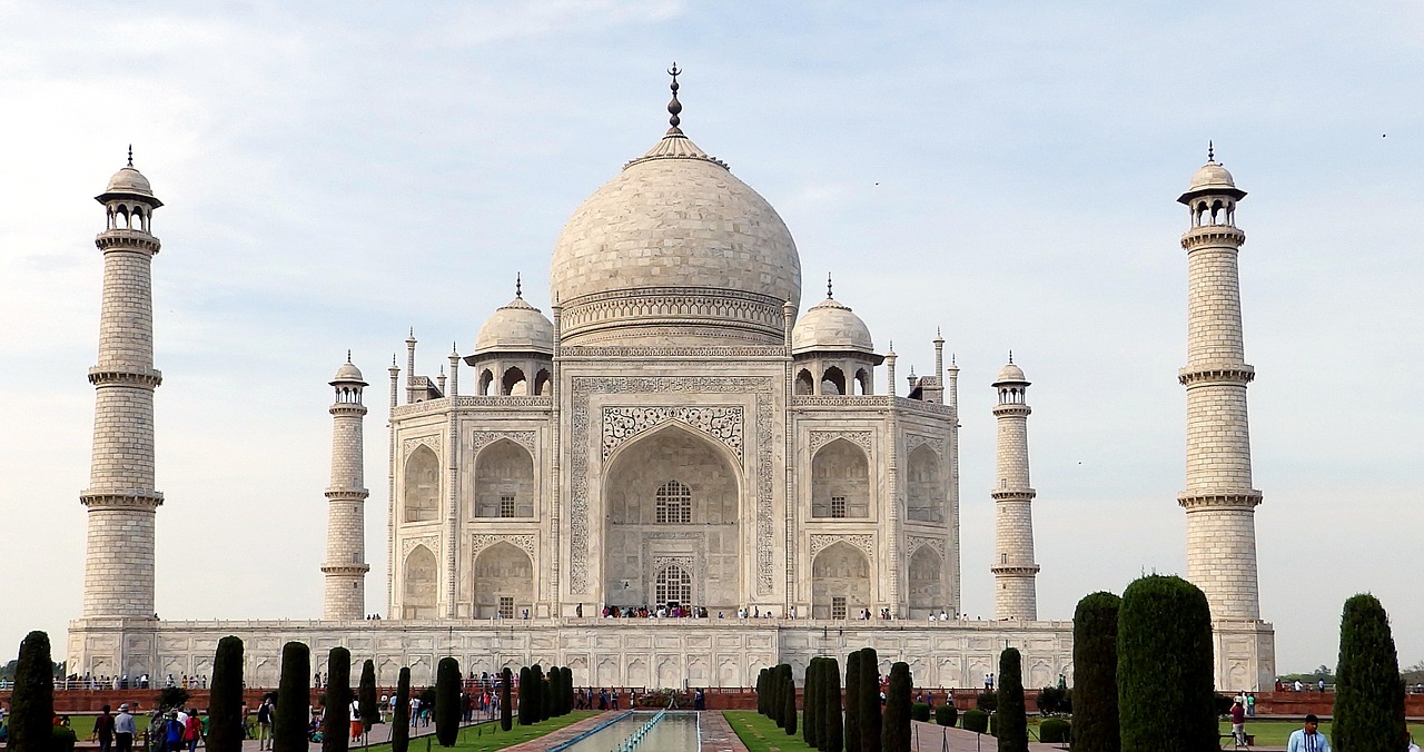 You are currently viewing Visiting A Symbol of Love: The Taj Mahal