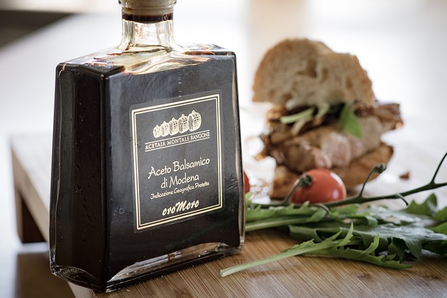 Read more about the article Liquid Black Gold: Balsamic Vinegar